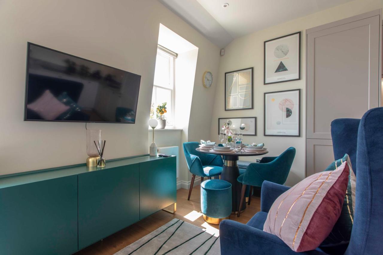 Beautiful, Modern Apartment In Hope Place Bath, 1 Bedroom Luxury City Centre Apartment With Beautiful City Views, A Stones Throw From The Royal Crescent In บาธ ภายนอก รูปภาพ